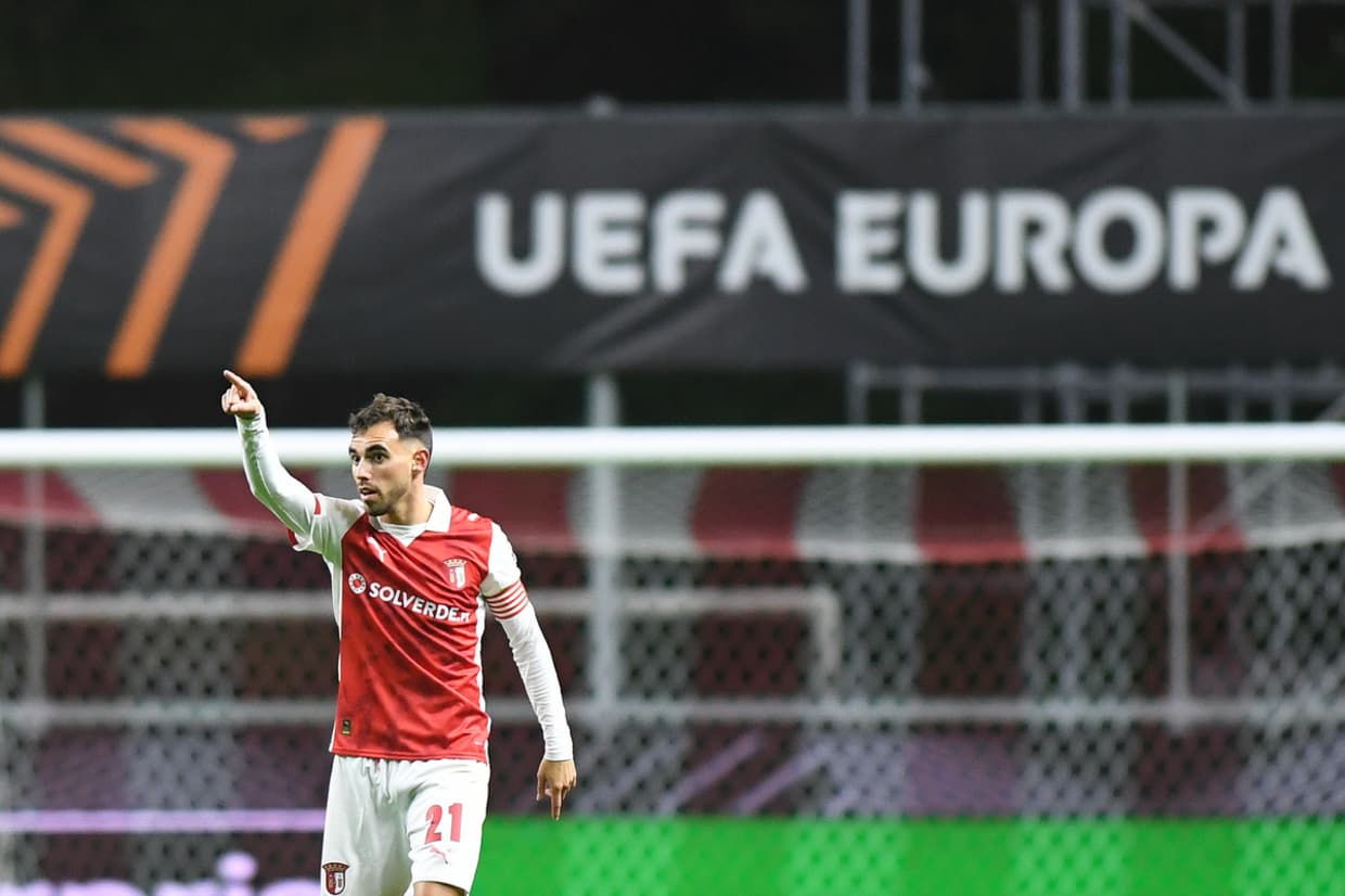 Celta Vigo Edges Lille 2–1 Despite Red Card in Europa League.jpg