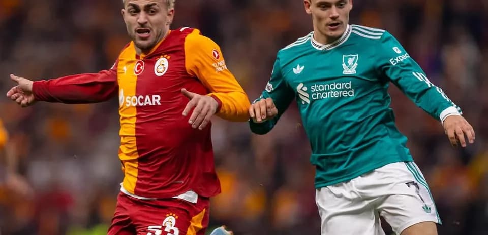 Player action during Liverpool vs Galatasaray match