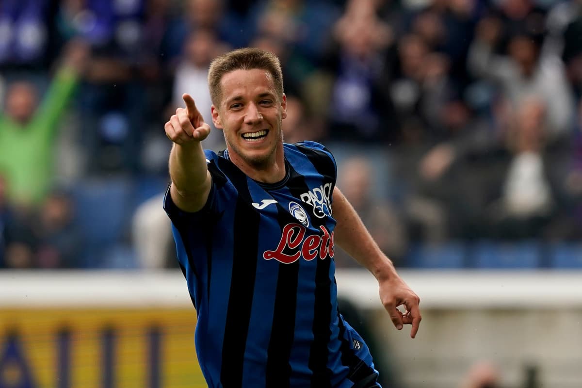 Atalanta player celebrating a goal