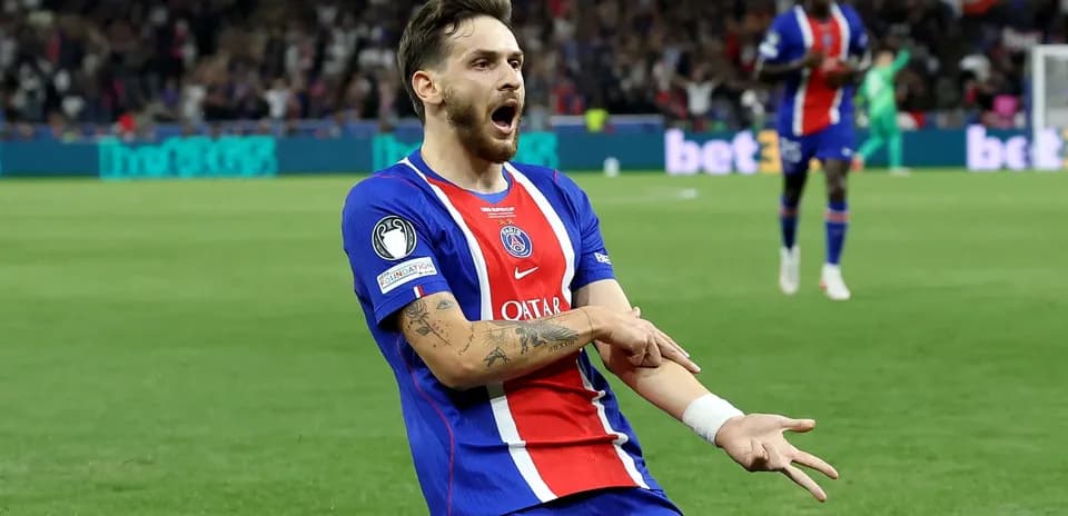 Player celebrating after scoring a goal for PSG