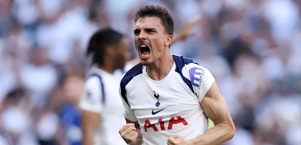 Tottenham player celebrating during the match