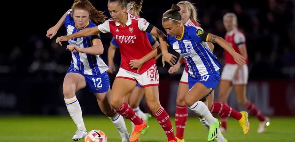 Brighton W players competing against Arsenal W