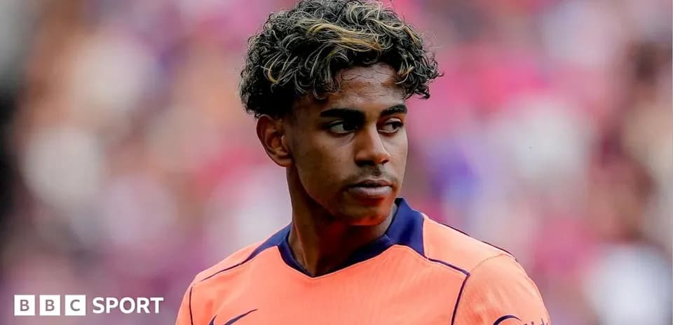 Player in Barcelona kit on the pitch