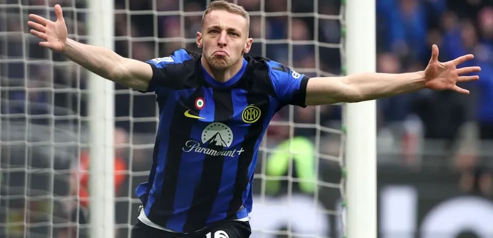 Player celebrating a goal in Inter Milan jersey