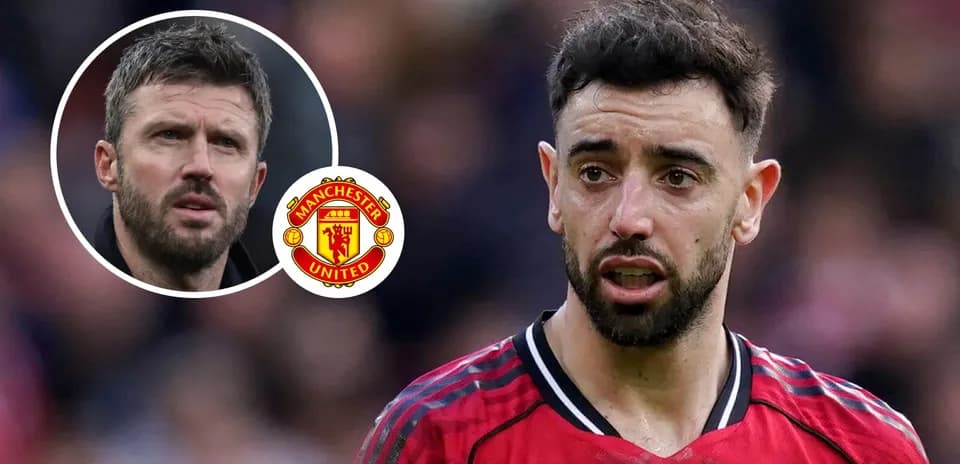 Bruno Fernandes speaking during a match for Manchester United