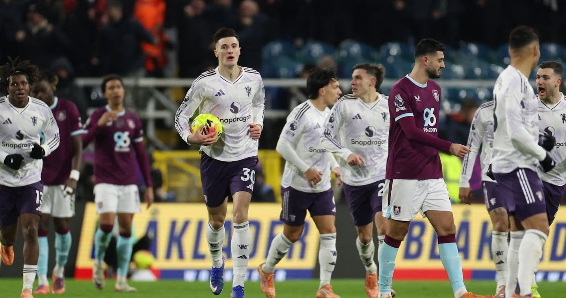 Burnley and Manchester United Draw in Thrilling Premier League Clash.jpg