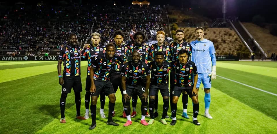 Oakland Roots team lineup before the match