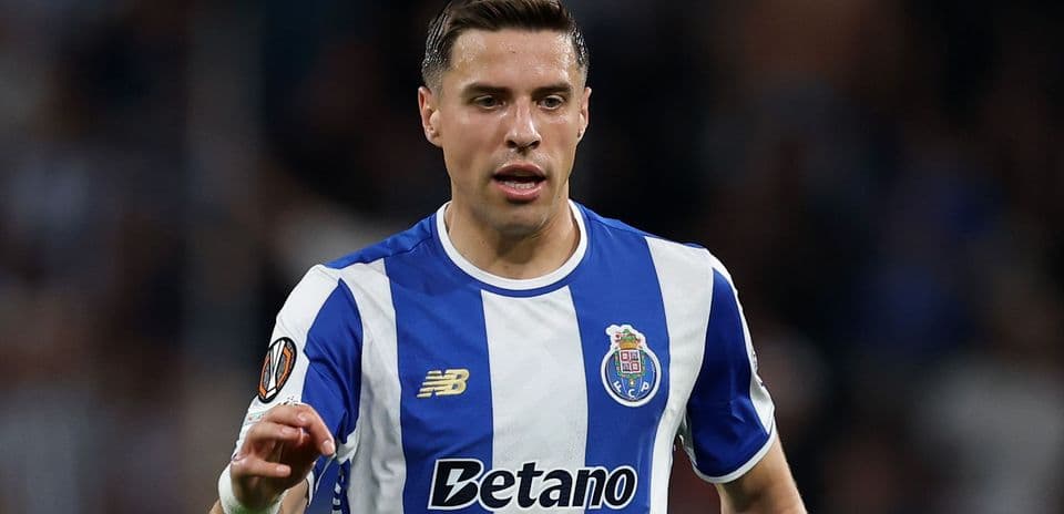 Player in Porto jersey during a match
