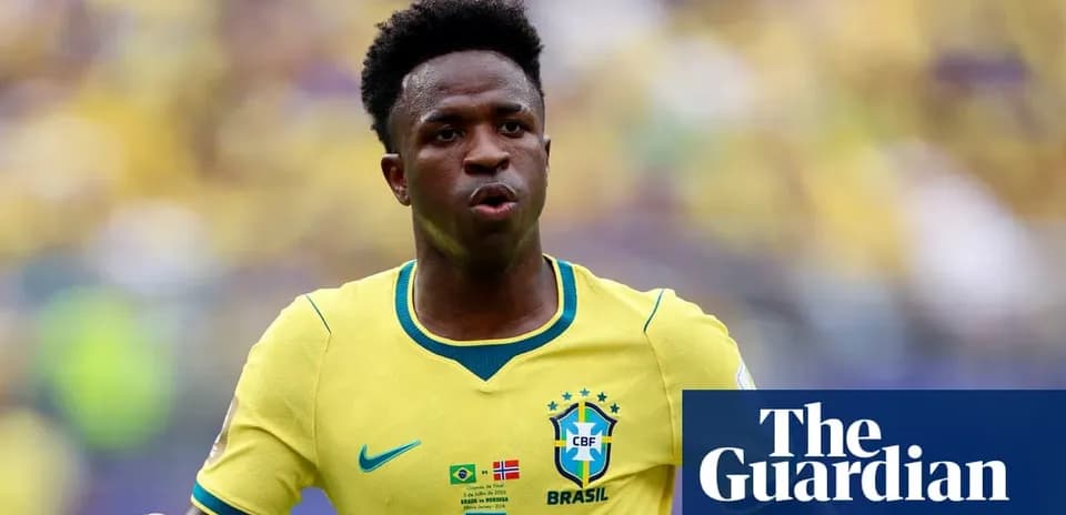 Brazilian player in yellow jersey during match