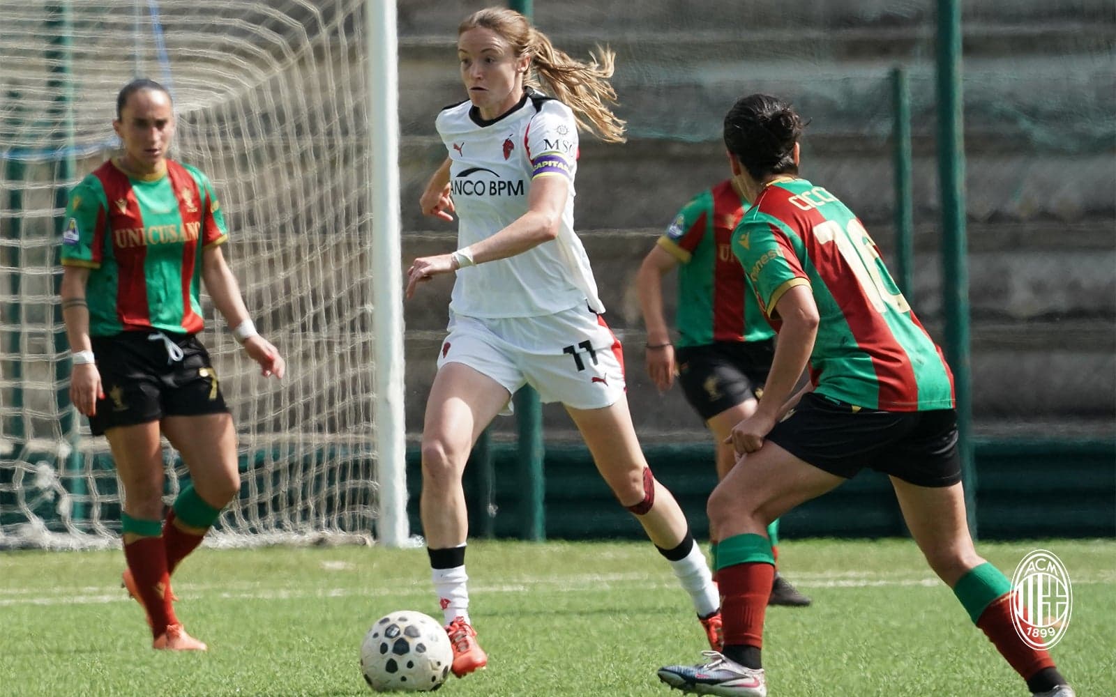 Player dribbling the ball during Ternana vs AC Milan match