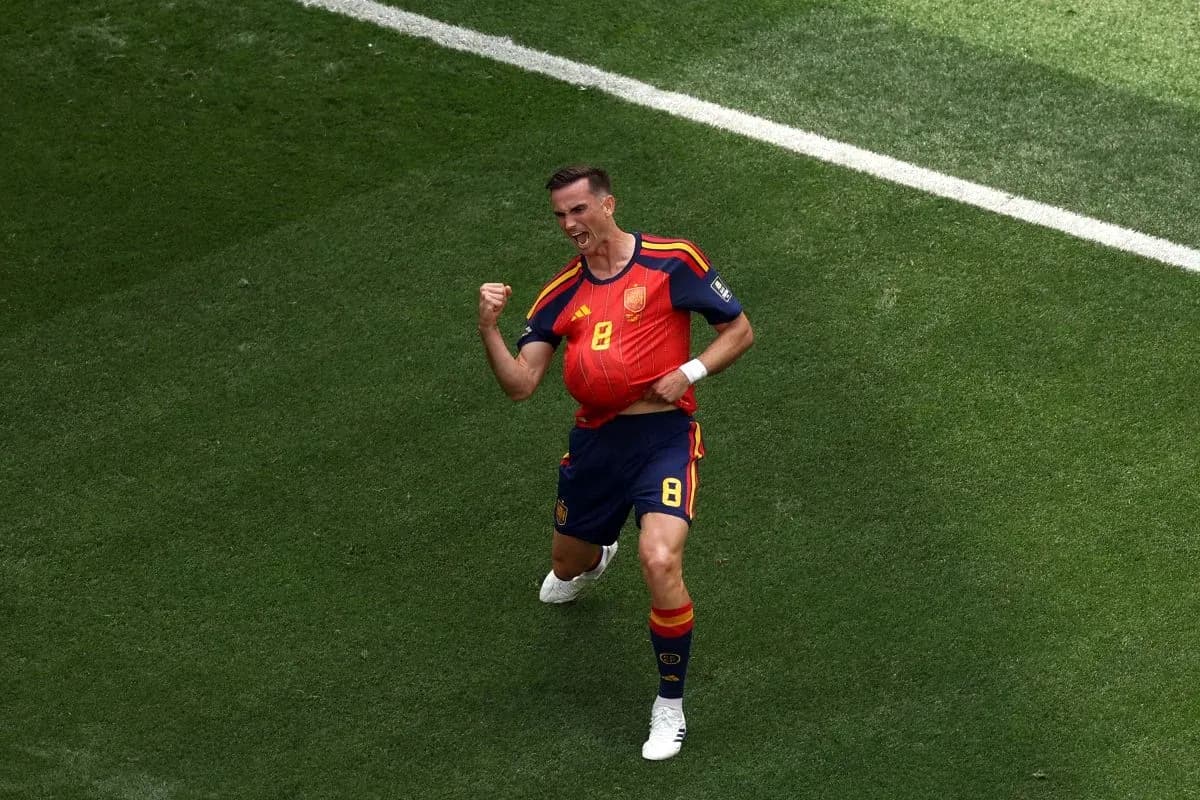 Spanish player celebrating a goal during match