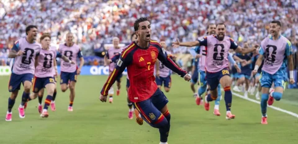 Spain players celebrating a goal during match