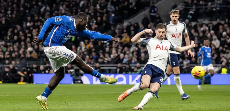 Sunderland player shooting during Premier League match