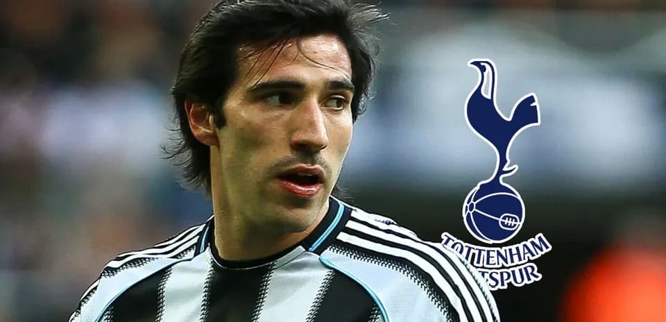 Player in Newcastle United kit with Tottenham logo