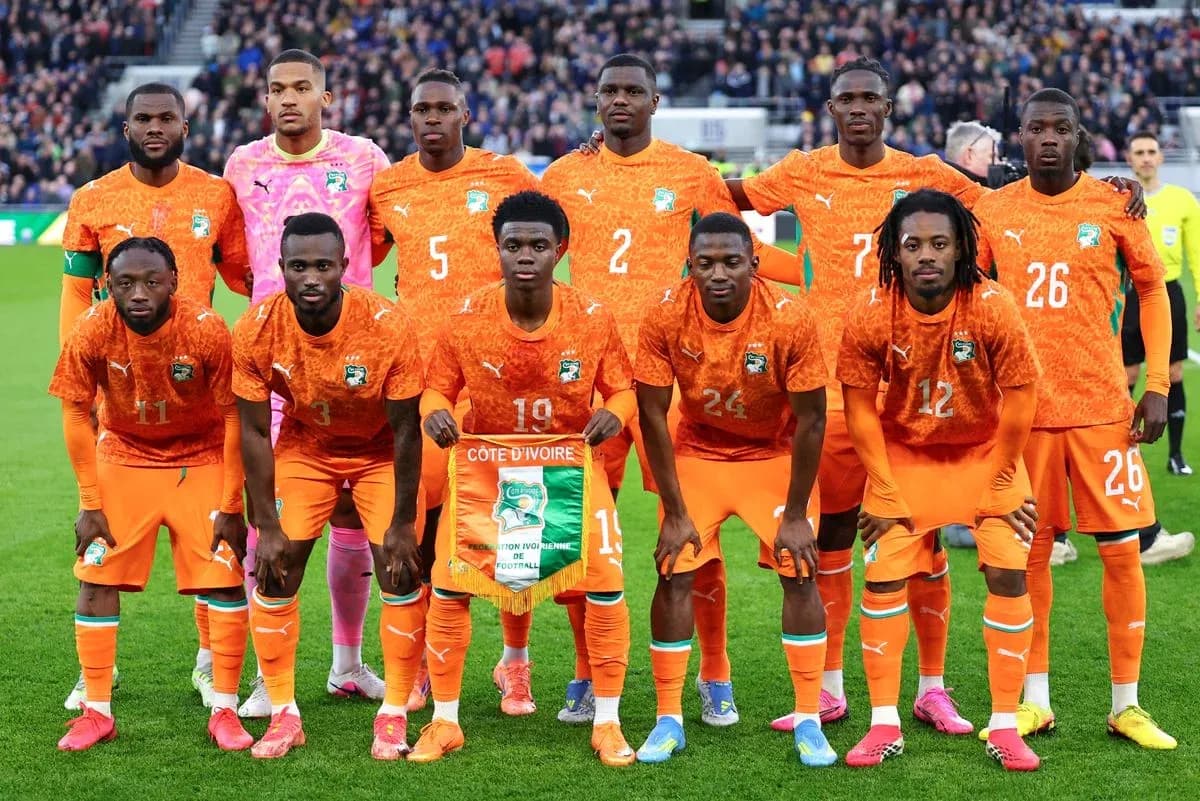 Ivory Coast national team posing for a photo