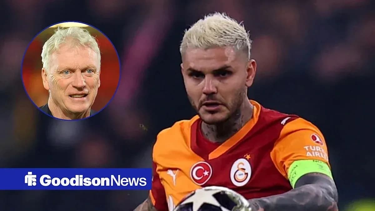 Player in Galatasaray jersey preparing for a play