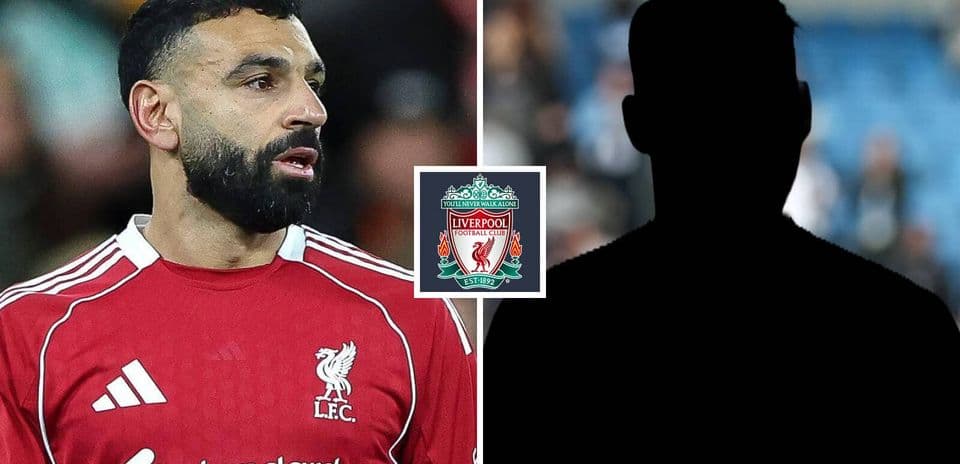 Mohamed Salah in Liverpool kit with logo