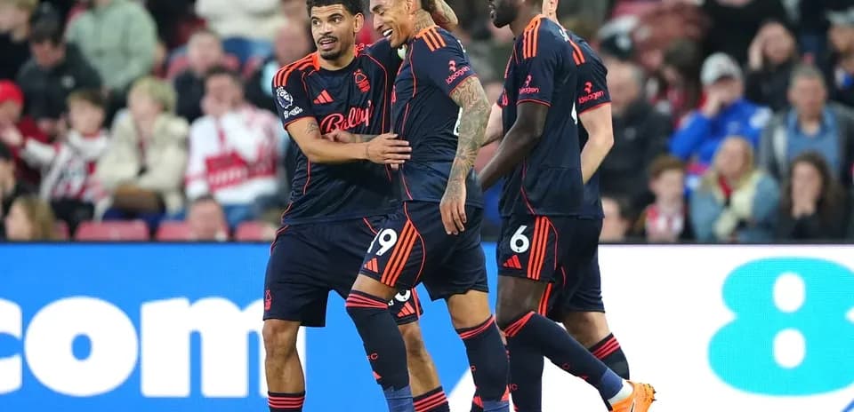 Nottingham Forest players celebrating a goal