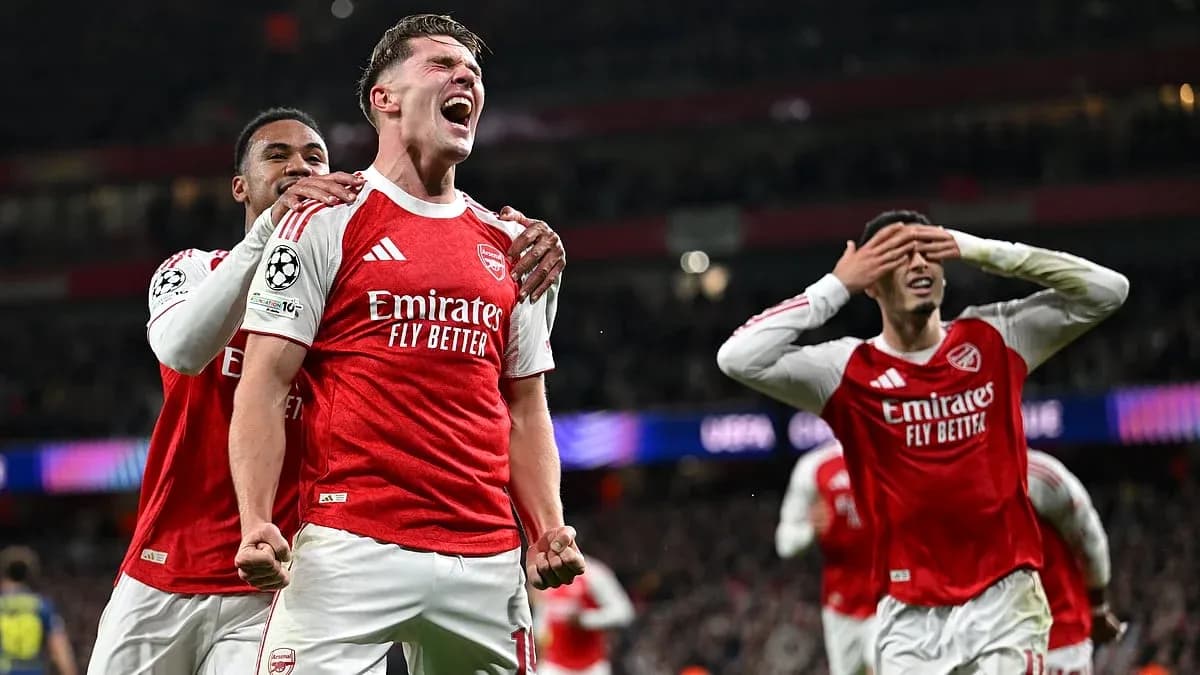 Arsenal players celebrating a goal in UEFA match