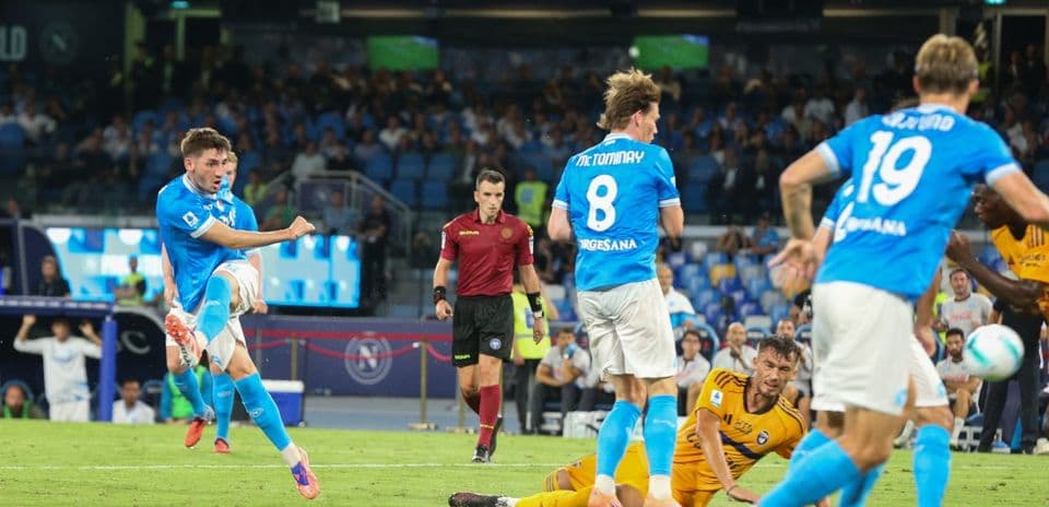 Napoli player shooting during match against Pisa