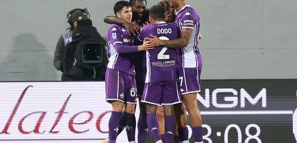 Fiorentina players celebrating a goal during match