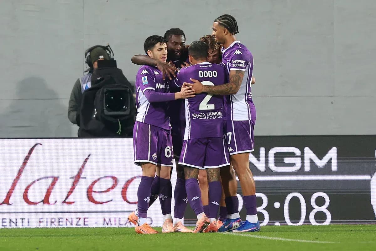 Fiorentina players celebrating a goal during match