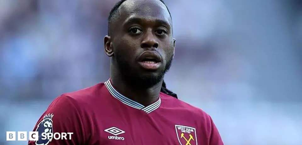 Player wearing West Ham United kit on the pitch
