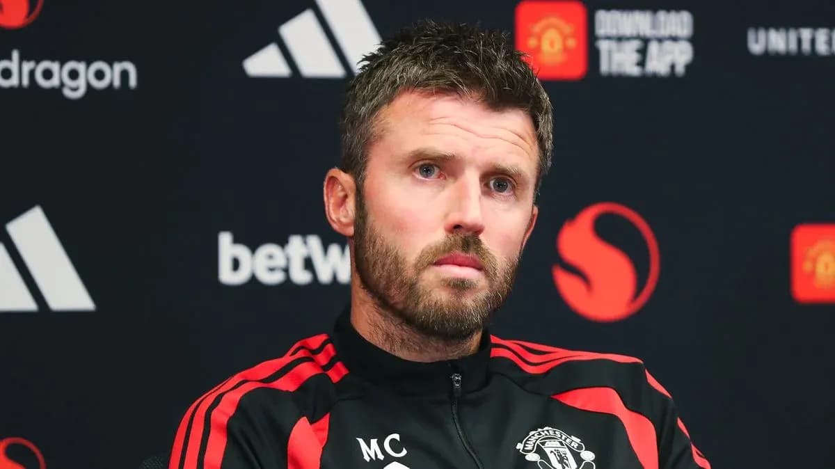 Coach speaking at Manchester United press conference