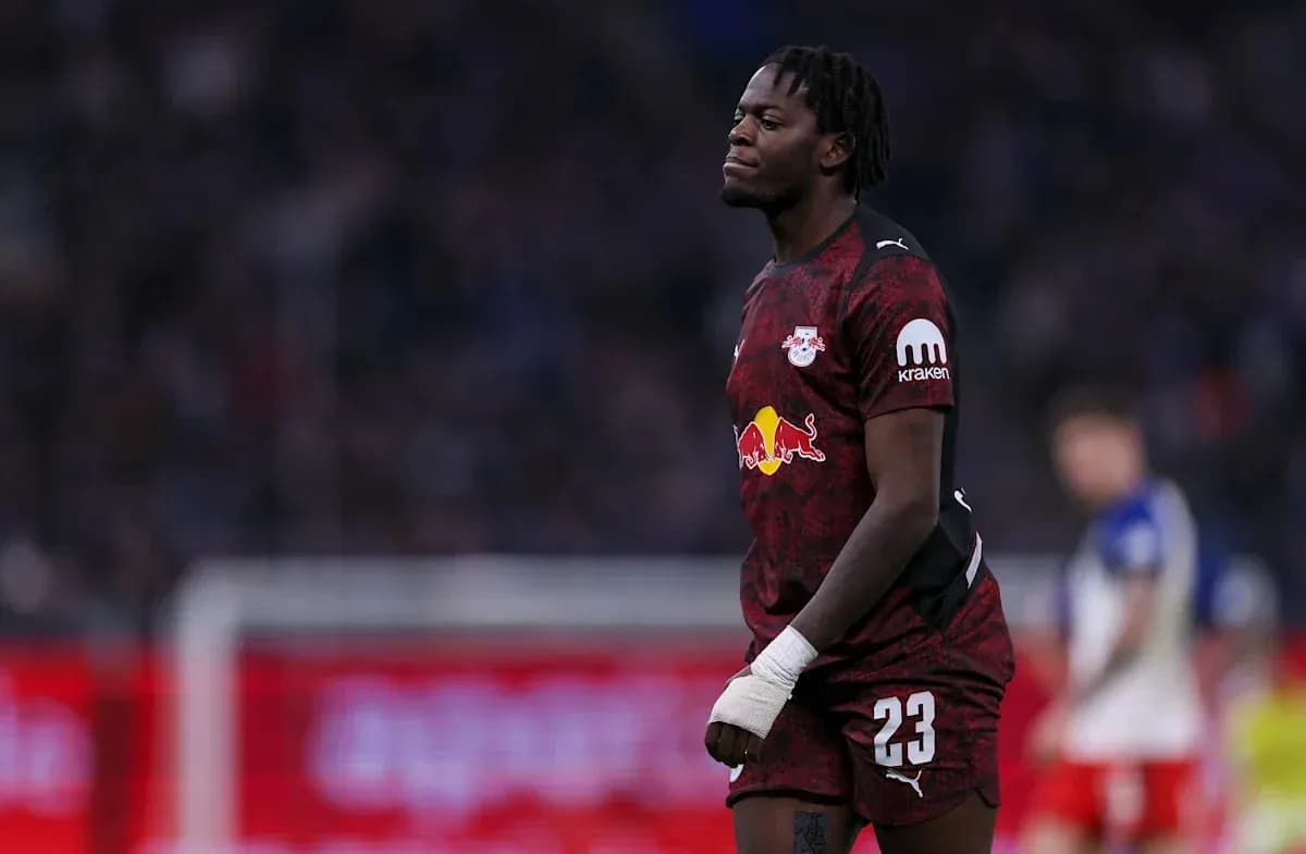 Goalkeeper in RB Leipzig kit during match