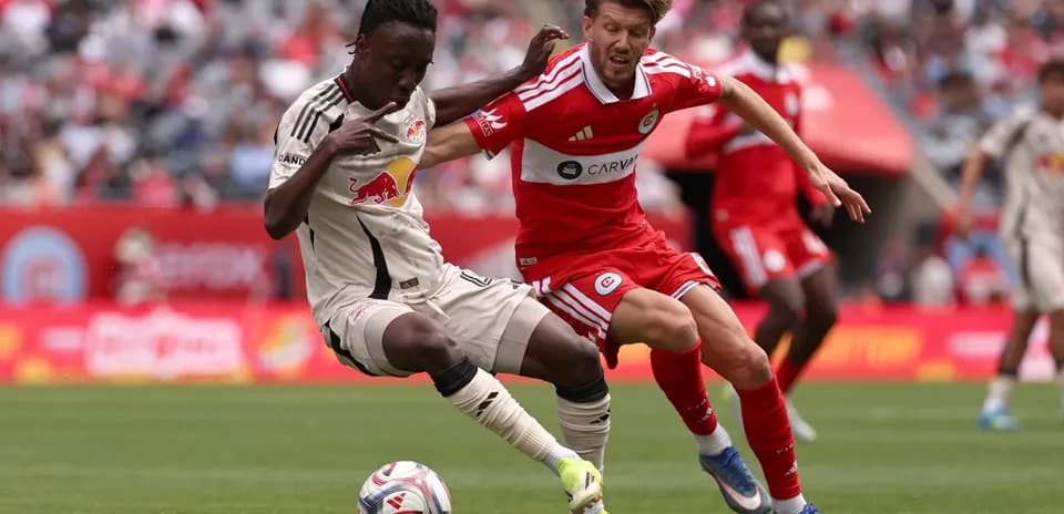New York Red Bulls vs Chicago Fire match action