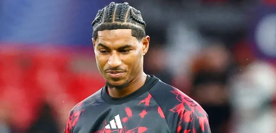 Player in training kit before a match