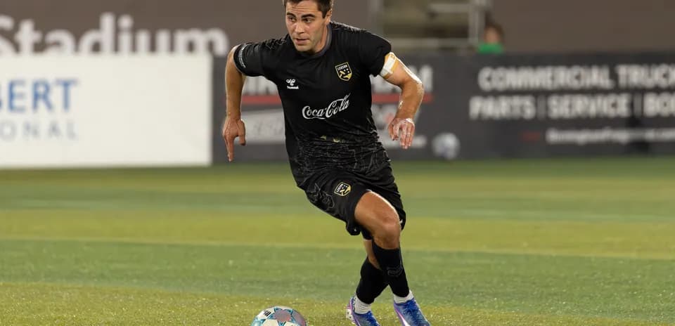 Player in action during Birmingham Legion match