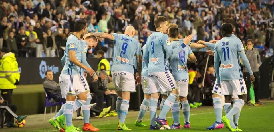 Celta Vigo players celebrating a goal