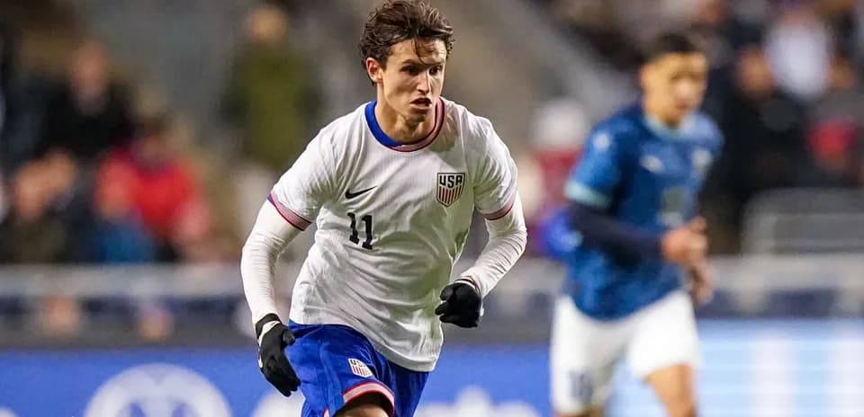 US player in action during soccer match