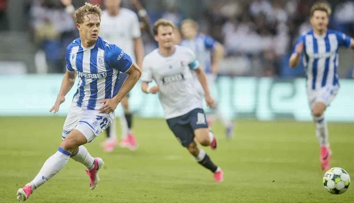 Lech Poznan player sprinting during match