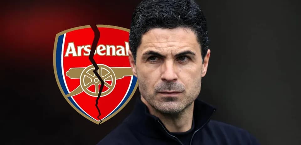 Arsenal manager with logo in background