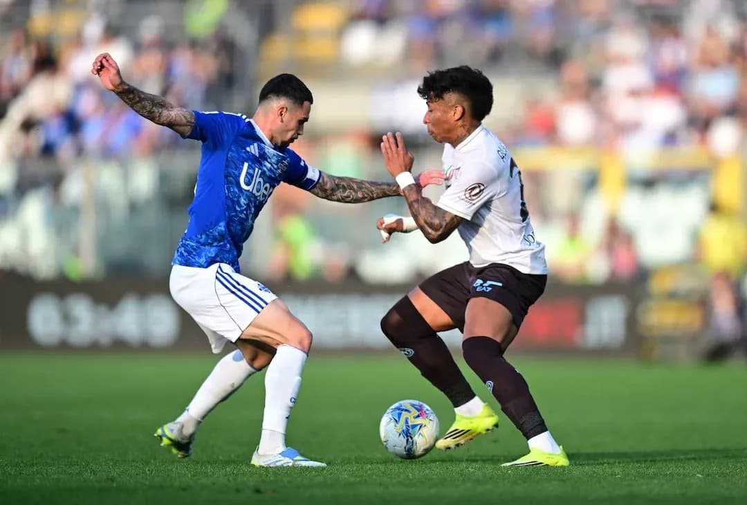 Players competing for the ball during match
