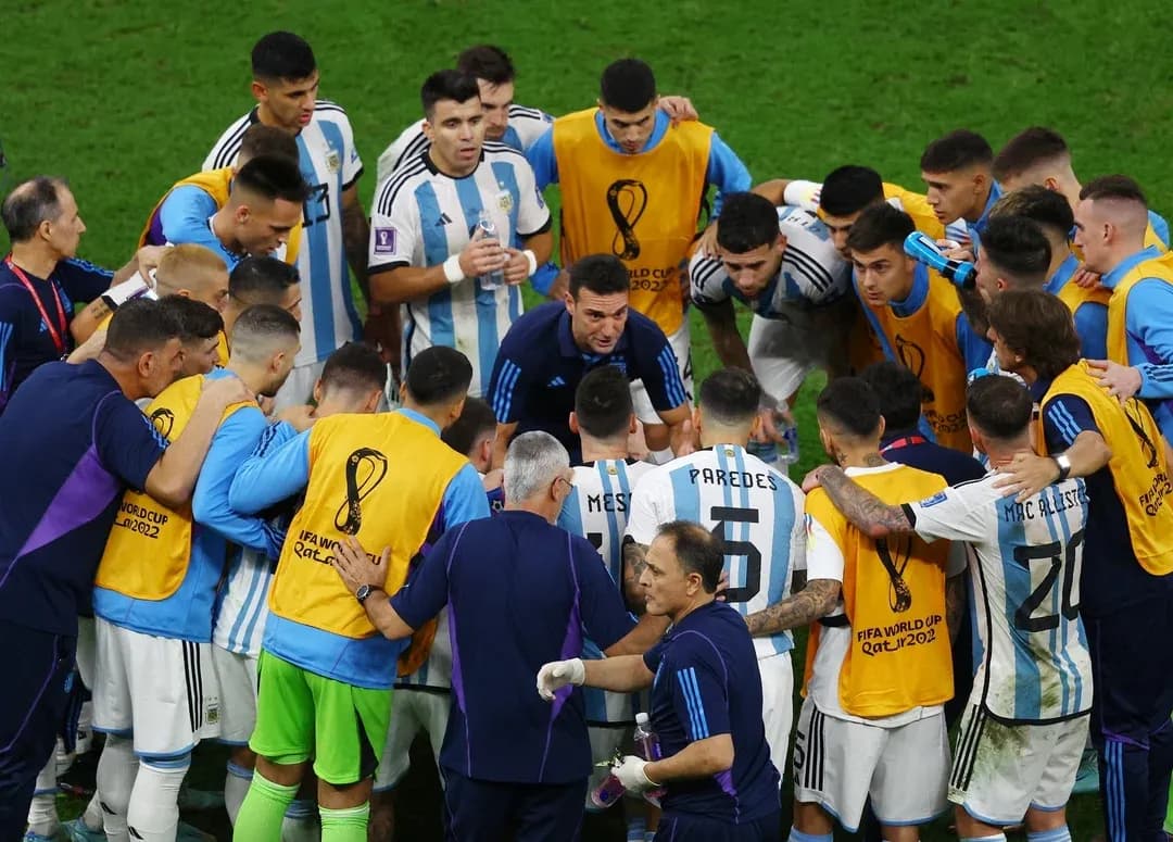 Argentina team huddled during World Cup match