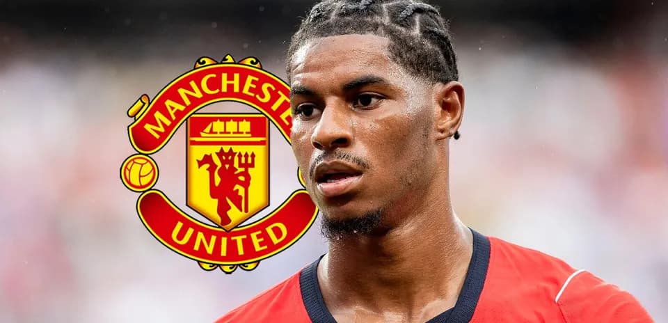 Player in Manchester United jersey with club logo