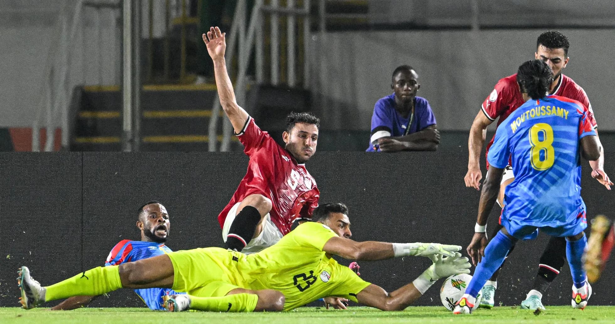 Players contesting for the ball in a match