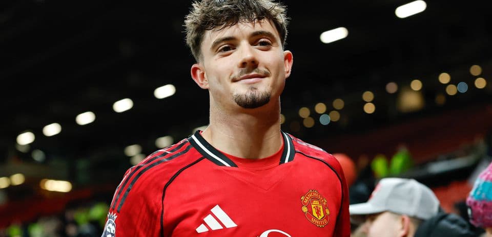 Sydney FC Signs Manchester United Talent James Overy, Aiming for Socceroos Breakthrough