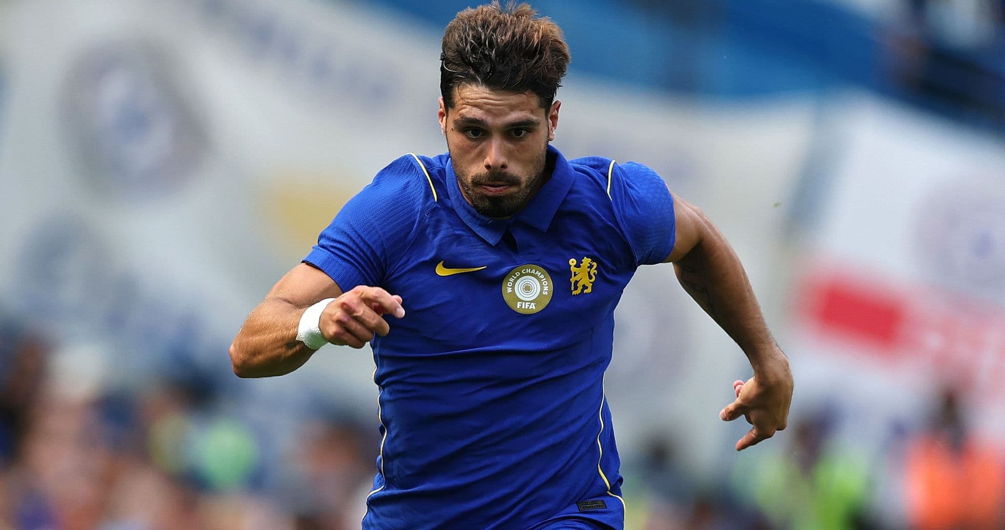 Chelsea Demands £100 Million for Pedro Neto as Al-Hilal Advances with Personal Terms