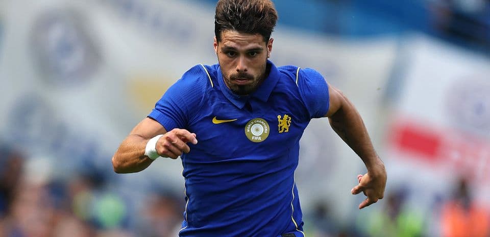 Chelsea Demands £100 Million for Pedro Neto as Al-Hilal Advances with Personal Terms