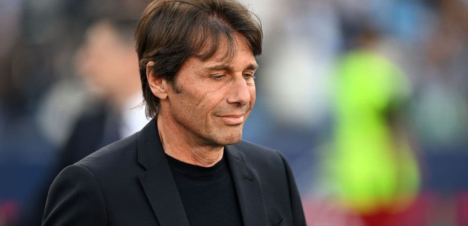 Manchester United Eye Antonio Conte as Potential Successor to Michael Carrick