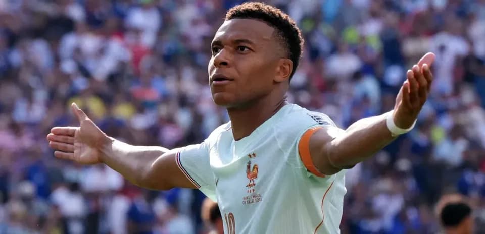 Kylian Mbappe’s Speed Compared to Top NFL Players and More