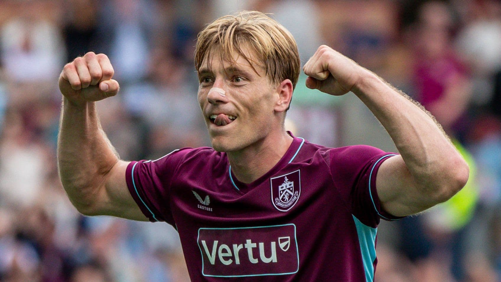 Ipswich Secures Burnley Striker Zian Flemming for £20 Million on Deadline Day