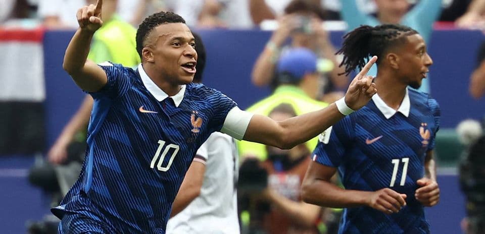 France Powers Past Iraq as Mbappé Nears World Cup Scoring Record