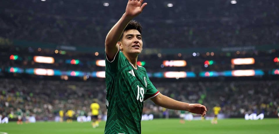 Liverpool Eye Major Transfer for 17-Year-Old Mexican Midfielder Gilberto Mora