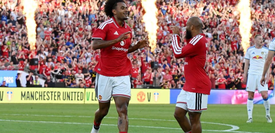 Michael Carrick Faces Four Key Transfer Challenges Before Deadline at Old Trafford