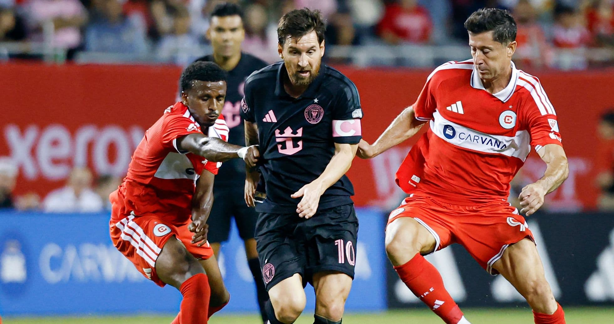 Messi and Lewandowski Shine as Inter Miami and Chicago Fire Draw in Front of Record Crowd